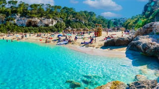 comprehensive-guide-mallorca-ferry-flight