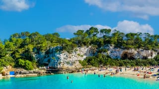 smooth-sailing-swift-skies-guide-reaching-mallorca